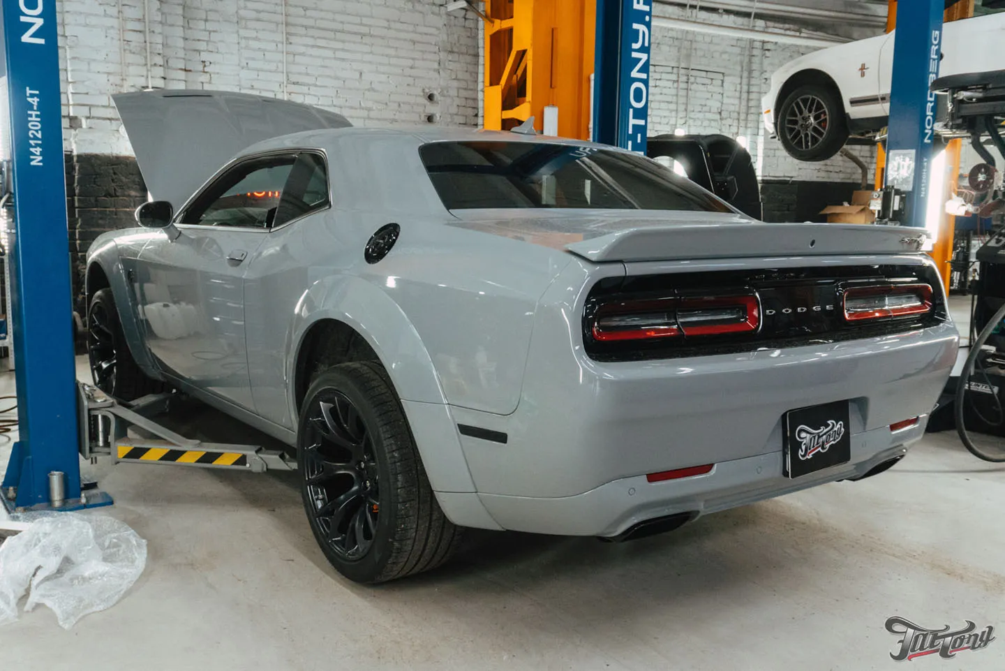 Техническое обслуживание Dodge Challenger